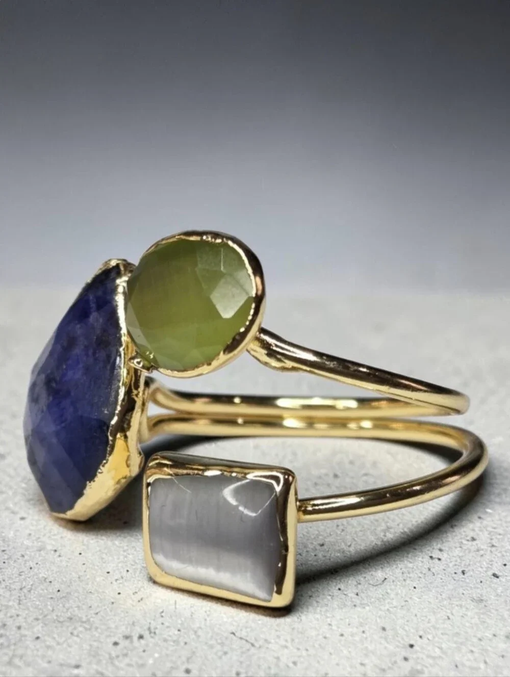 18k Gold Plated Artisan Genuine Sapphire & Peridot Clear Cats Eye Stone Ring
